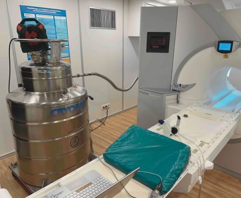 Liquid Helium Supply for MRI Systems