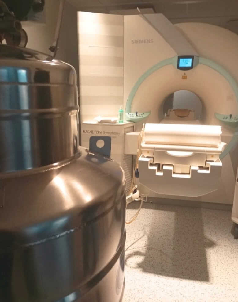Liquid Helium Supply for MRI Systems